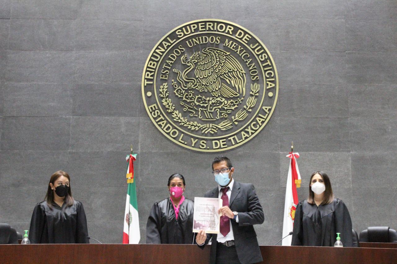 Cumplió Juez municipal de Tzompantepec con requisitos ante el TSJE
